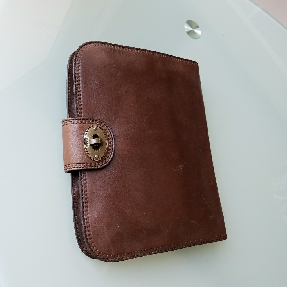 Fossil iPad messenger